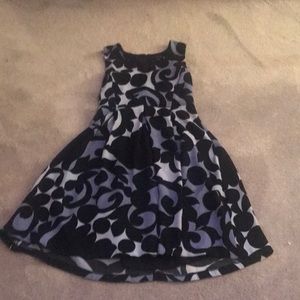 Sleeveless dress by Ann Taylor. Fully lined.